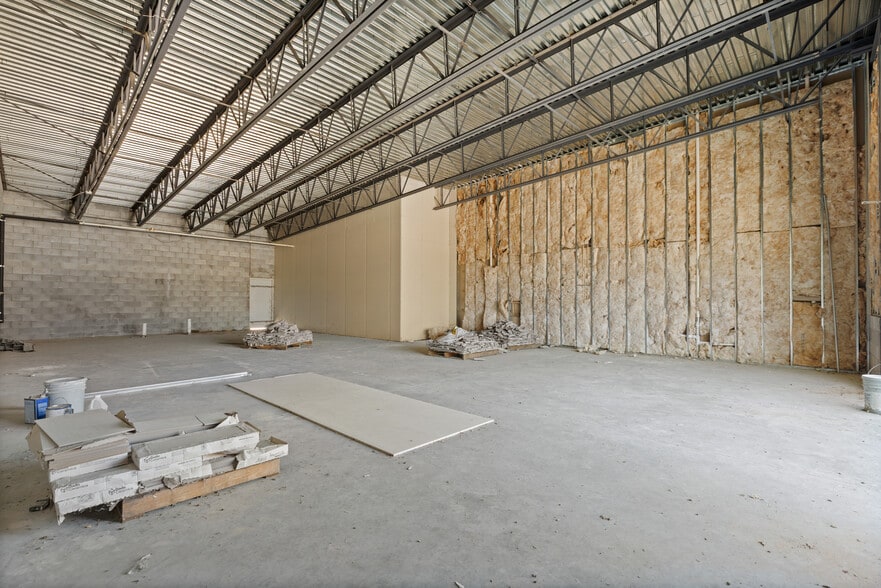 More Photos Of 2281 Road 5100 Rd, Cleveland General Retail For Lease