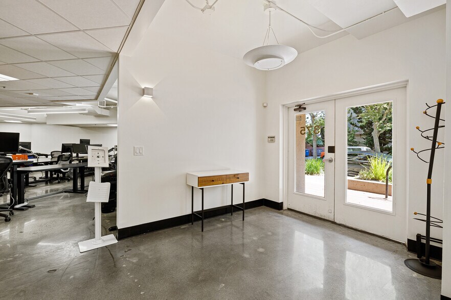 More Photos Of 375 Forest Ave, Palo Alto Office Residential For Lease