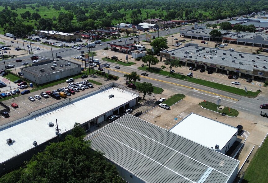 More Photos Of 16210 Clay Rd, Houston Auto Repair For Lease