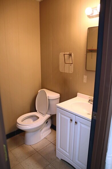 More Photos Of 4764 Hammermill Rd, Tucker Light Distribution For Lease