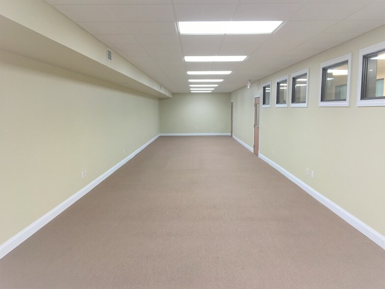 More Photos Of 117 N Mitchell St, Cadillac Medical For Sale