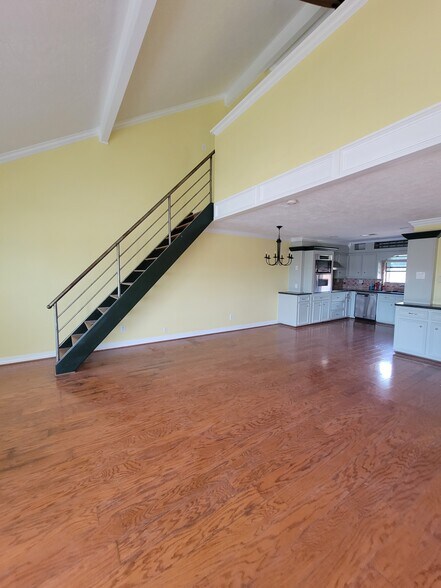 More Photos Of 2318 Crows Nest Dr, League City Specialty For Sale