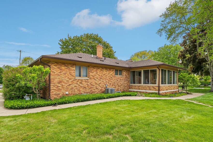 More Photos Of 836 Jacoby Rd, Copley Healthcare For Sale