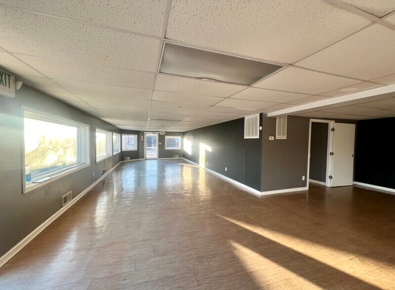 More Photos Of 2106 Pulaski Hwy, Edgewood Auto Dealership For Lease