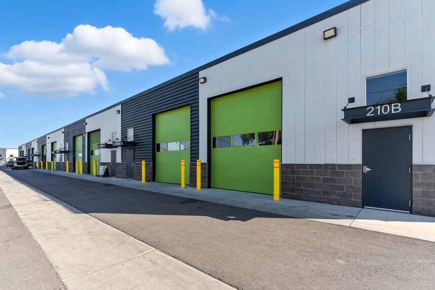 More Photos Of 5170-5176 W Liberator Dr, Kearns Warehouse For Lease
