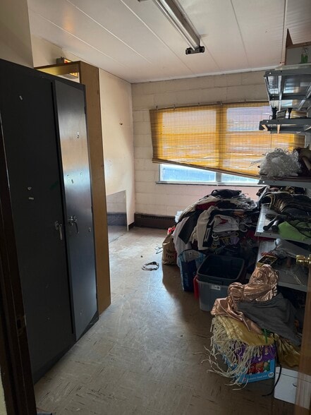 More Photos Of 10324 S Avenue J, Chicago Religious Facility For Sale