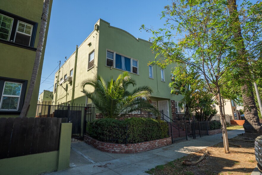 More Photos Of 1471 Chestnut Ave, Long Beach Apartments For Sale