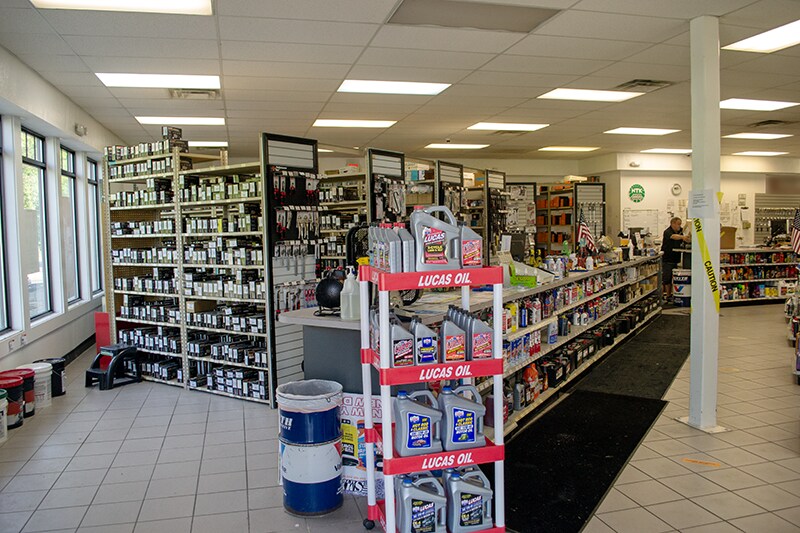 More Photos Of 950 W Central Ave, Springboro Freestanding For Sale