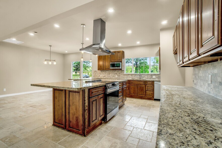 More Photos Of 10308 Ehlers Rd, Conroe Land For Sale