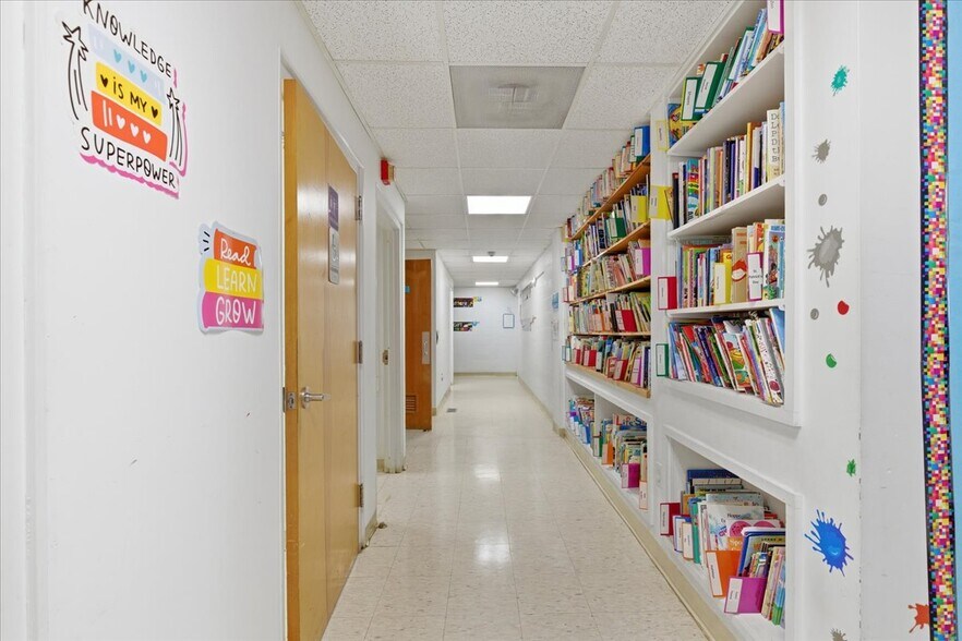 More Photos Of 2330 Mount Hebron Dr, Ellicott City Schools For Lease