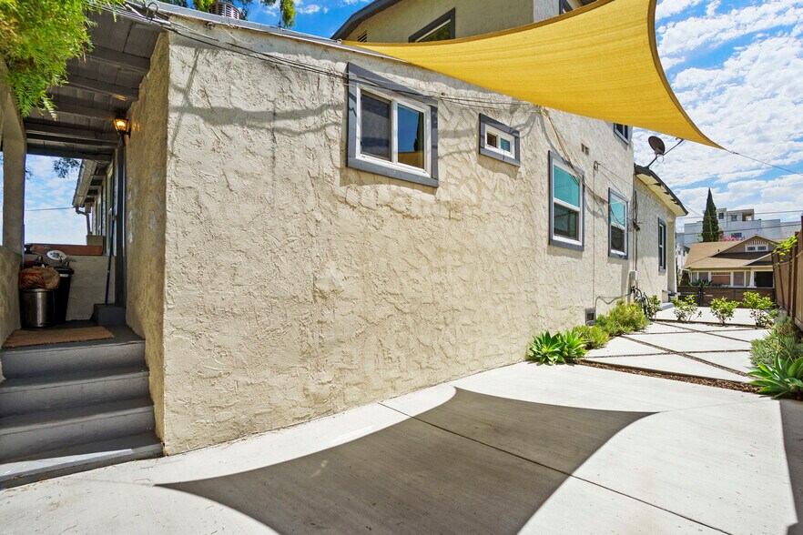 More Photos Of 343 N Occidental Blvd, Los Angeles Apartments For Sale