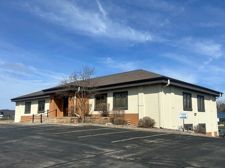 Primary Photo Of 1540 Heritage Blvd, West Salem Office For Lease