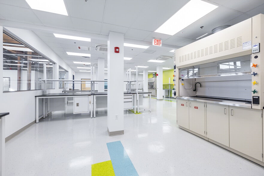 More Photos Of 59-85 Chapel St, Newton Office For Lease