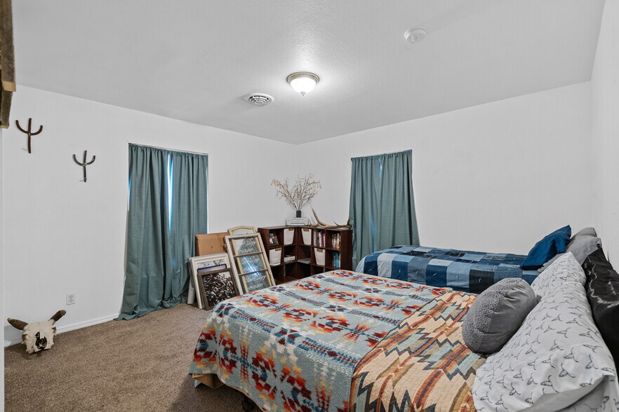 More Photos Of 140 S Chase St, Heppner Apartments For Sale