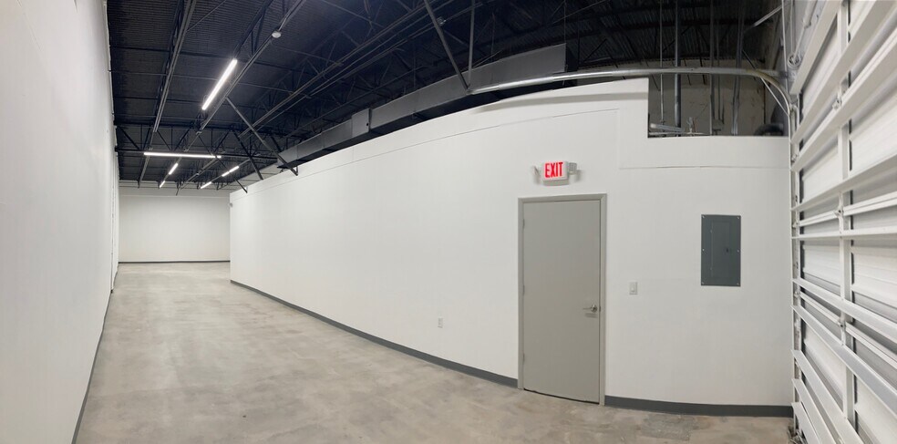 More Photos Of 3132 Fortune Way, Wellington Warehouse For Lease