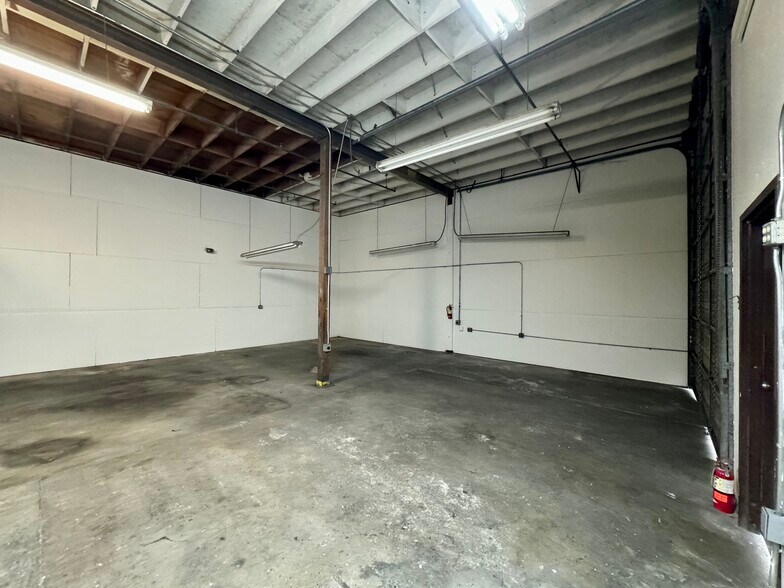 More Photos Of 122 S Delaware St, San Mateo Warehouse For Sale