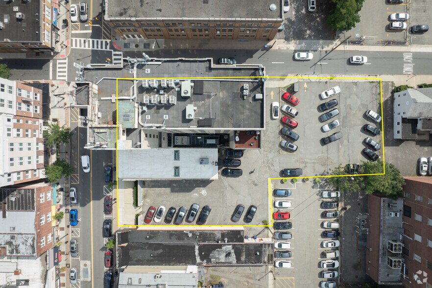 More Photos Of 239-241 Main St, Hackensack Loft Creative Space For Lease