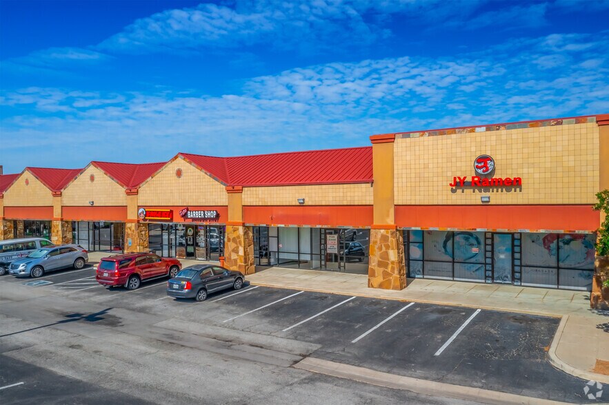 More Photos Of 5500 Babcock Rd, San Antonio Freestanding For Lease