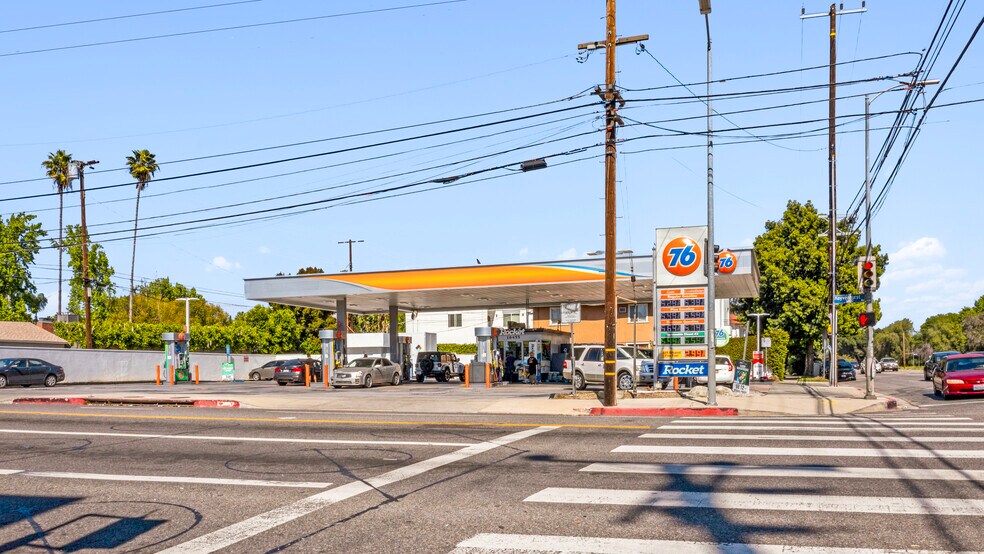 More Photos Of 16455 Victory Blvd, Van Nuys Service Station For Sale