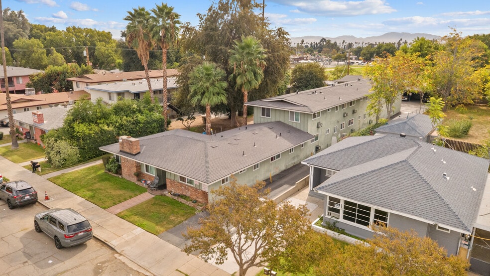 Primary Photo Of 555 W 25th St, San Bernardino Apartments For Sale