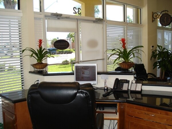 More Photos Of 18710 SW 107th Ave, Miami General Retail For Lease