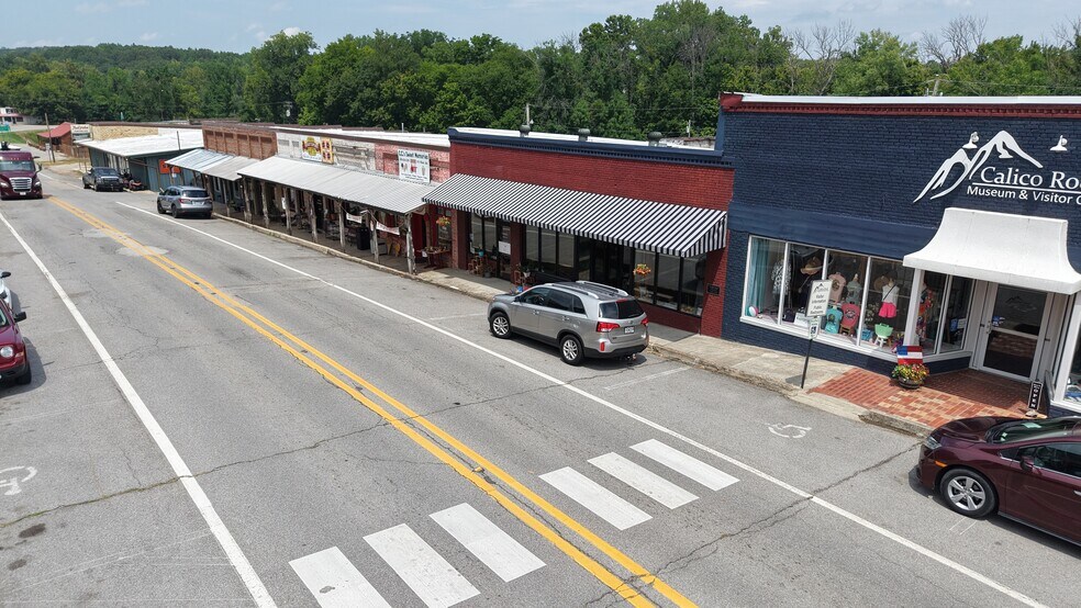 More Photos Of Main St, Calico Rock Storefront For Sale