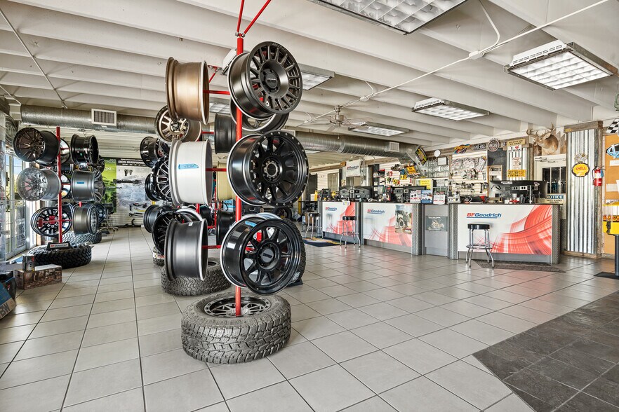 More Photos Of 2238 NW Loop 410 Fwy, San Antonio Auto Repair For Sale