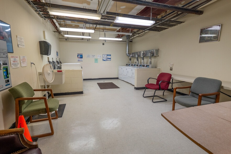 More Photos Of 144 John St, Lakewood Apartments For Sale