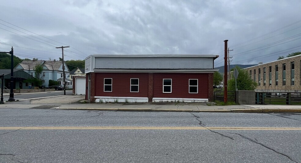 More Photos Of 156 River St, North Adams Flex For Lease