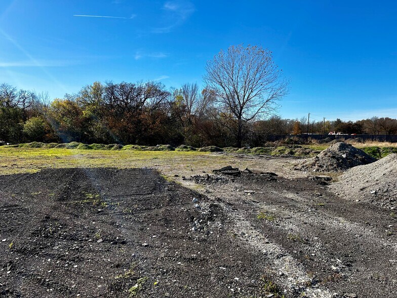 More Photos Of 8501 C F Hawn Fwy, Dallas Land For Sale