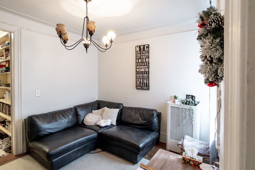 More Photos Of 451 W 43rd St, New York Multifamily For Sale