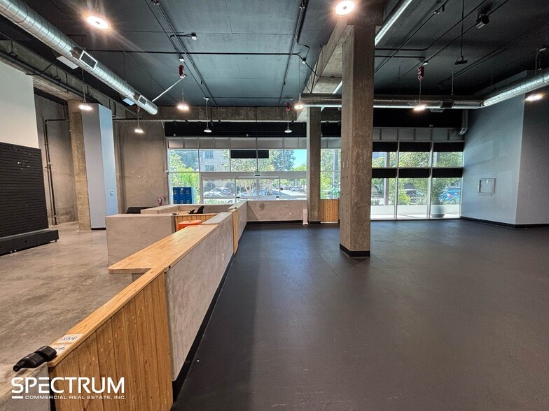 More Photos Of 6200 Variel Ave, Woodland Hills Apartments For Lease