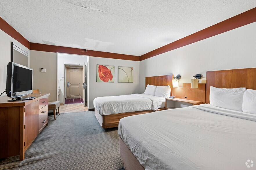 More Photos Of 2919 Warm Springs Rd, Columbus Hotel For Sale