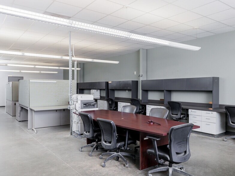 More Photos Of 7207 W FM 696, Elgin Industrial For Sale