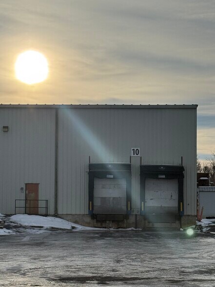 More Photos Of 200 St-Georges St W, North Glengarry Manufacturing For Lease