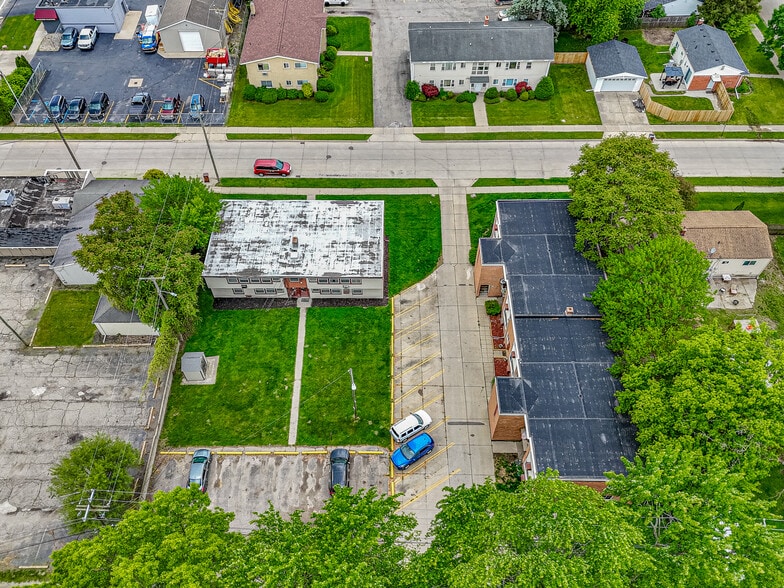 More Photos Of 5701-5707 Woodward St, Wayne Apartments For Sale