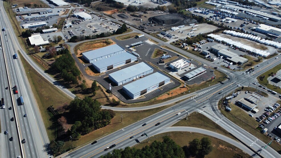 More Photos Of 252 Plemmons Rd, Duncan Unknown For Lease