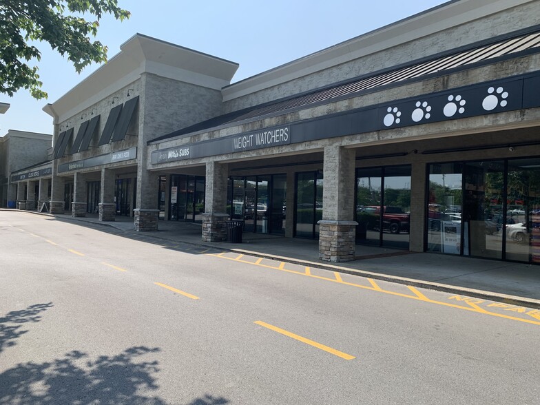 More Photos Of 1010 Murfreesboro Rd, Franklin Unknown For Lease