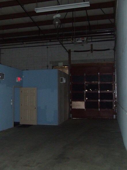 More Photos Of 876 N Lenola Rd, Moorestown Warehouse For Lease