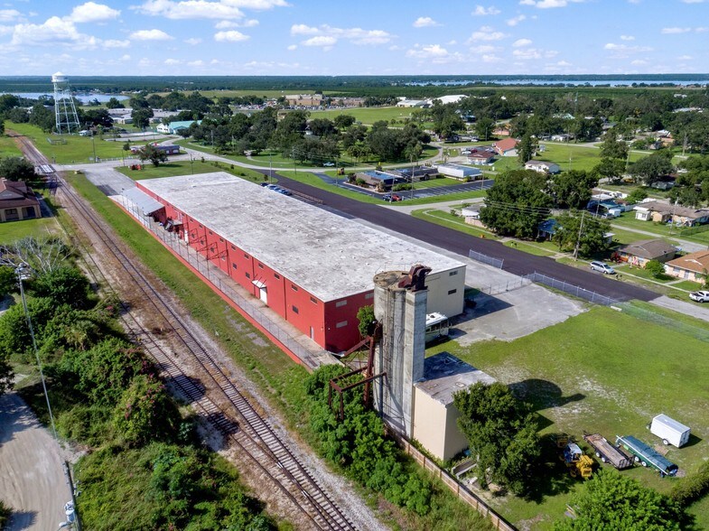 More Photos Of 110-112 W Interlake Blvd, Lake Placid Warehouse For Sale