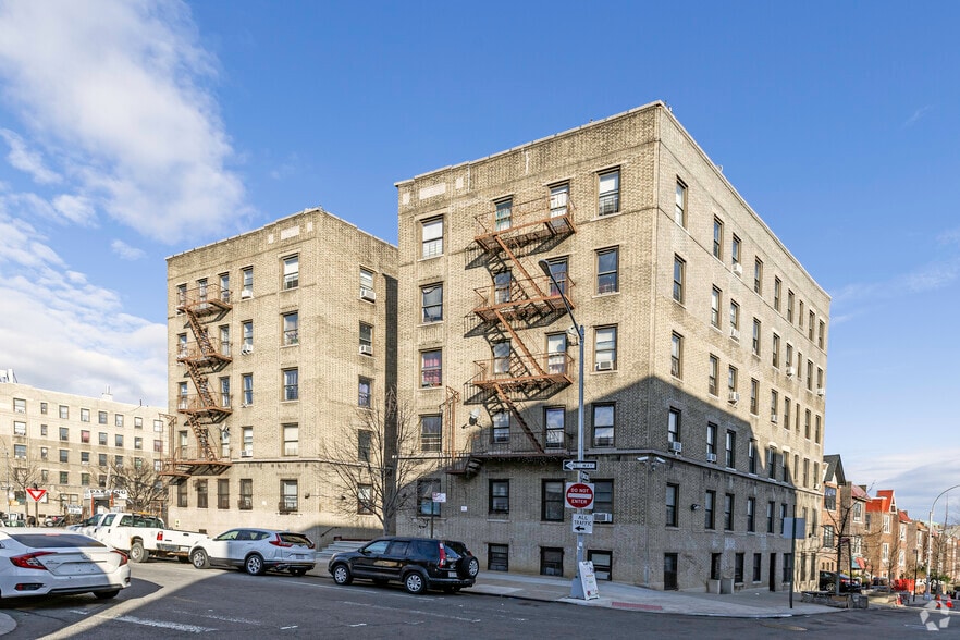 Primary Photo Of 181 W Tremont Ave, Bronx Apartments For Sale