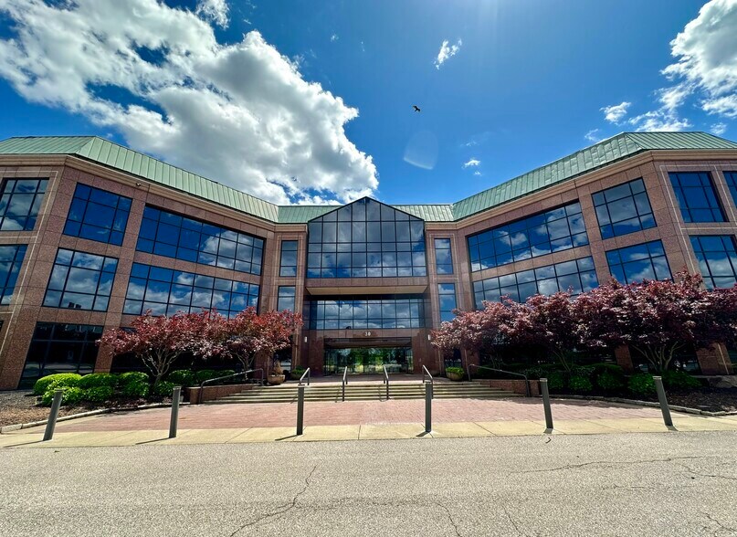 More Photos Of 30 Merchant St, Cincinnati Office For Lease