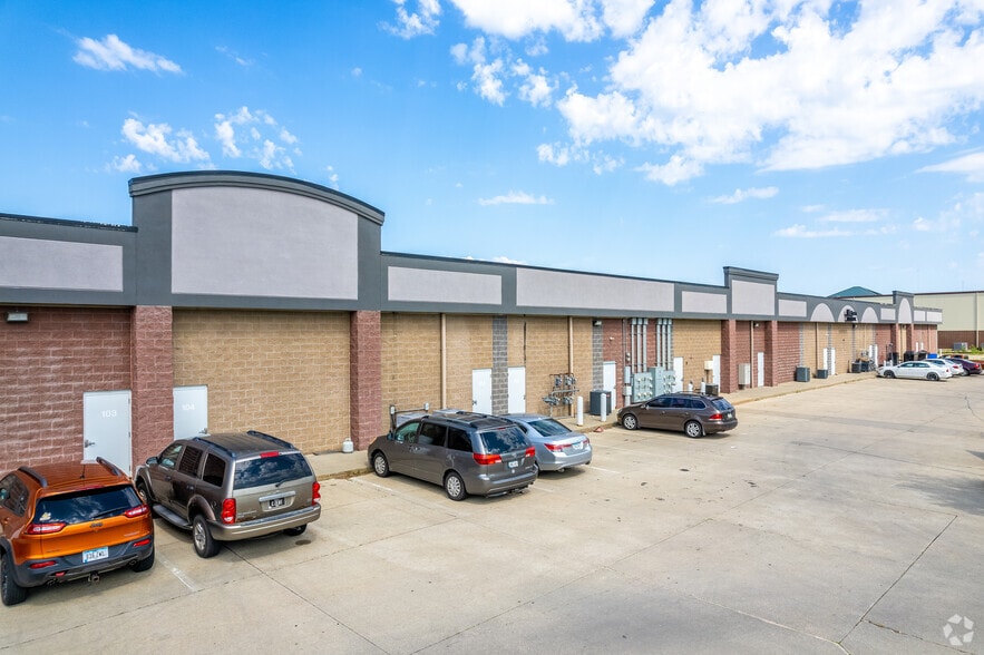 More Photos Of 1975 N Ankeny Blvd, Ankeny Unknown For Lease