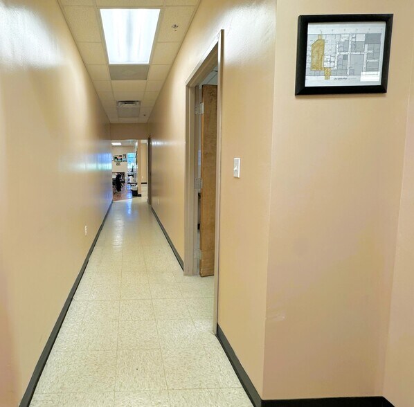 More Photos Of 575 Airport Rd, Gallatin Research And Development For Sale