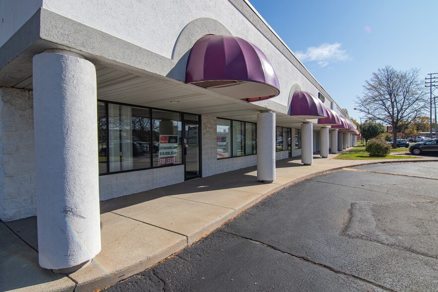 More Photos Of 3725 S Saginaw St, Flint Storefront For Sale