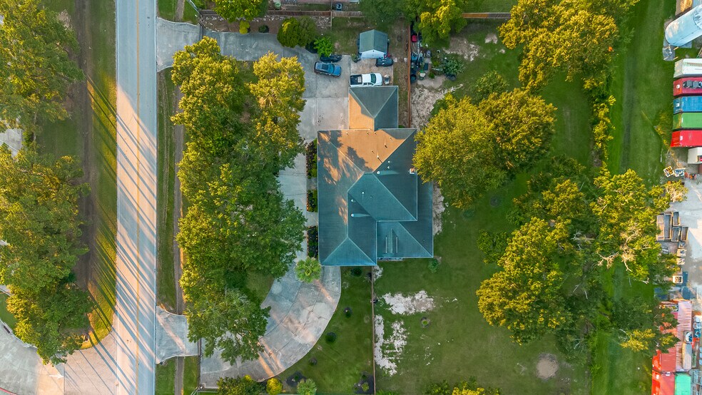 More Photos Of 21832 Rayford Rd, Humble Office For Sale