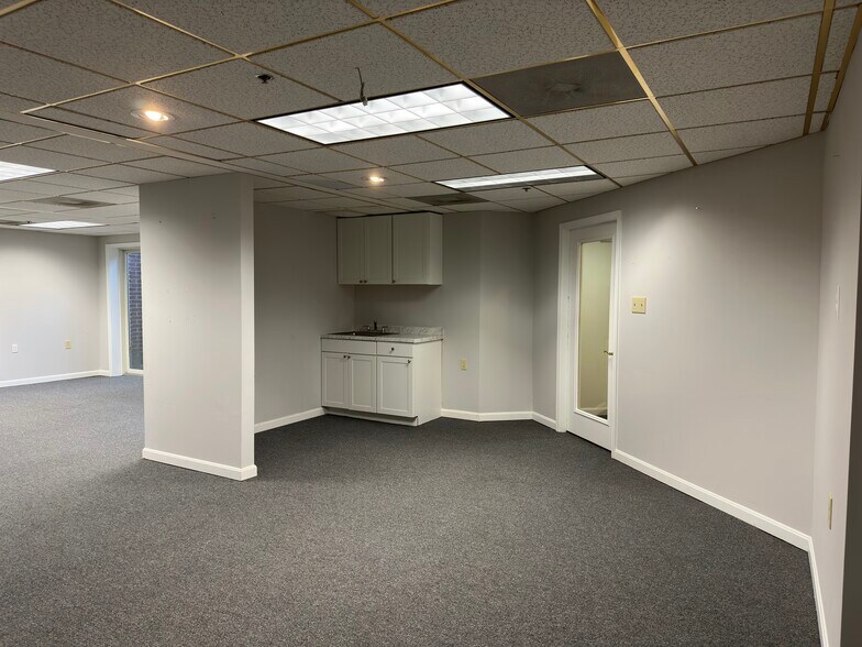 More Photos Of 305 Harrison St, Leesburg Medical For Lease