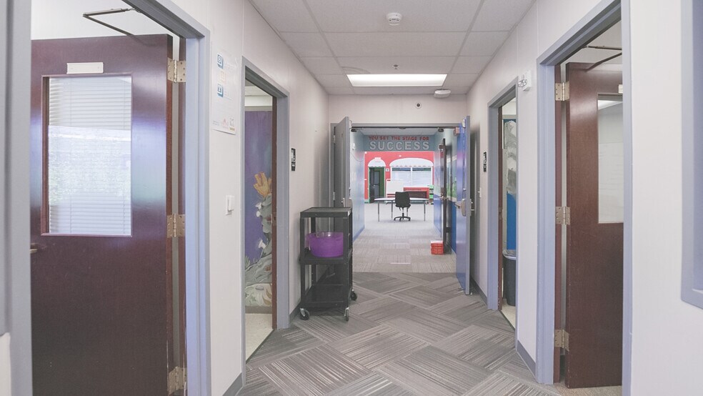 More Photos Of 525 E Costilla St, Colorado Springs Specialty For Sale