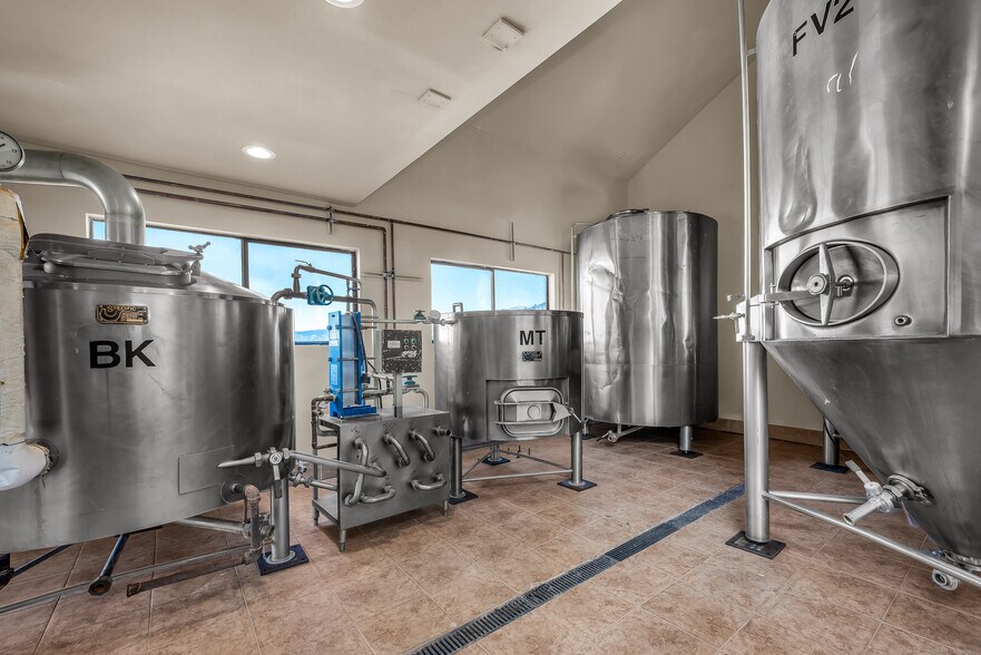 More Photos Of 658 Lebec Rd, Lebec Restaurant For Sale