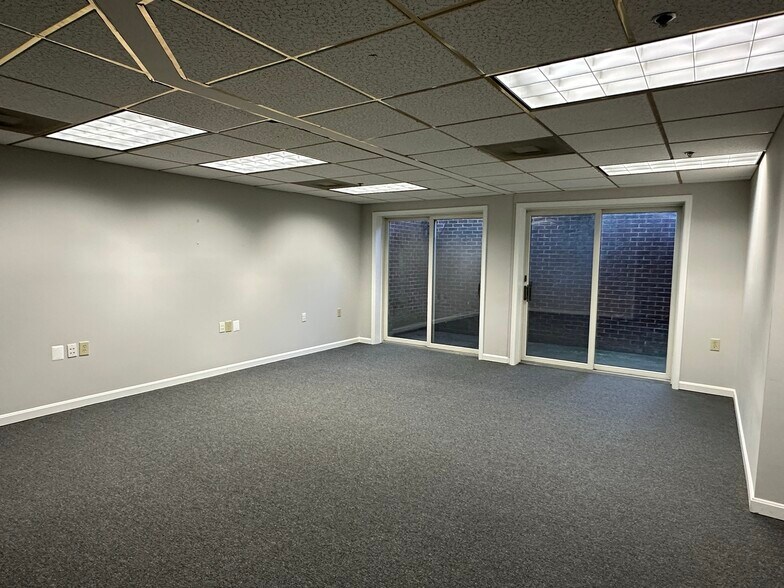 More Photos Of 305 Harrison St, Leesburg Medical For Lease